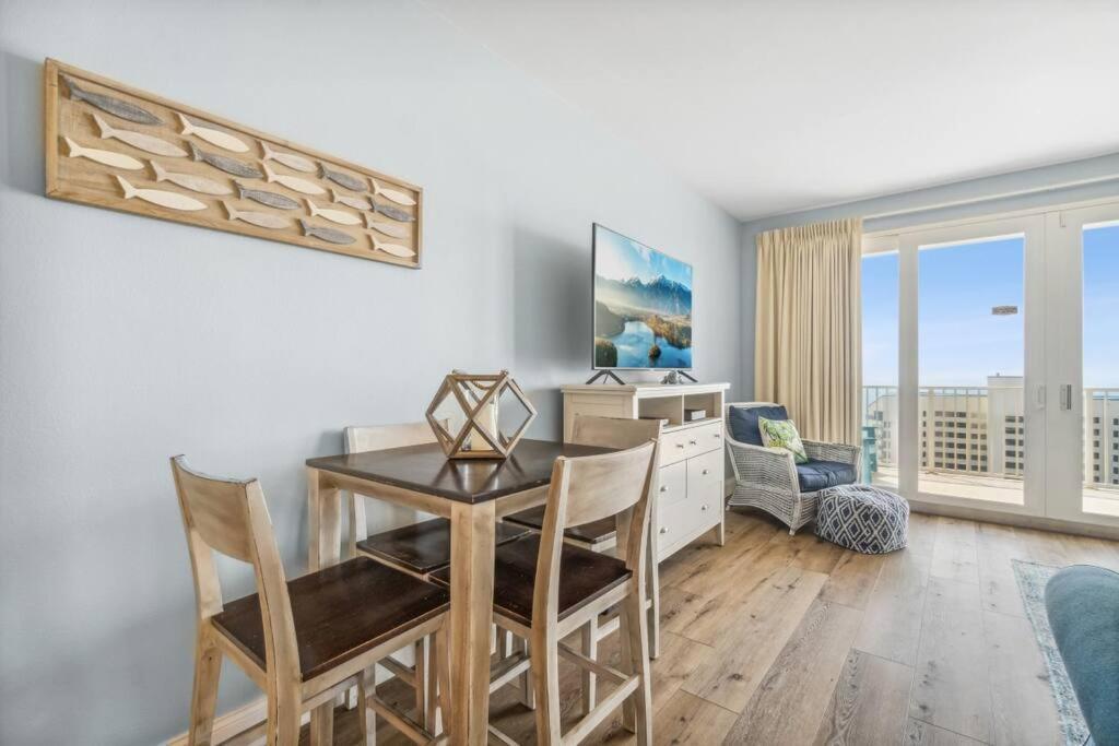 Spacious Beach Condo With Gulf Views! Sleeps 8! By Dolce Vita Getaways Pcb Panama City Beach Eksteriør bilde